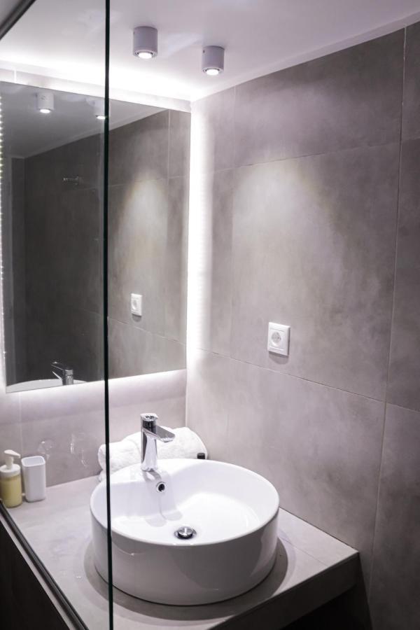 Zea Apartments Pire Dış mekan fotoğraf